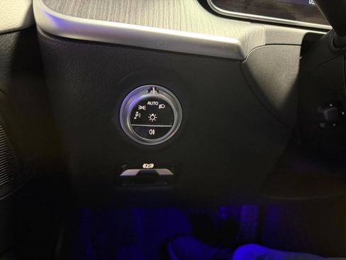 Used 2023 Mercedes-Benz C 300 4MATIC Sedan image 38