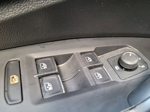 Used 2025 Volkswagen Jetta S FWD image 27