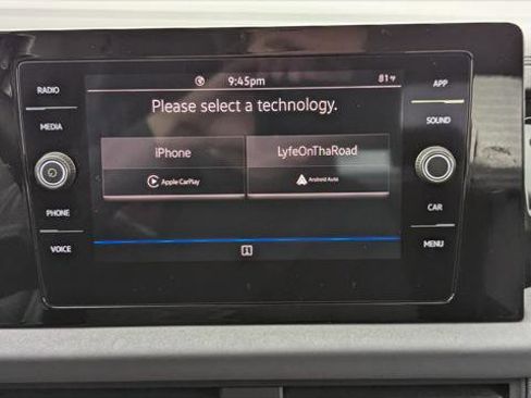 Used 2025 Volkswagen Jetta SE image 29