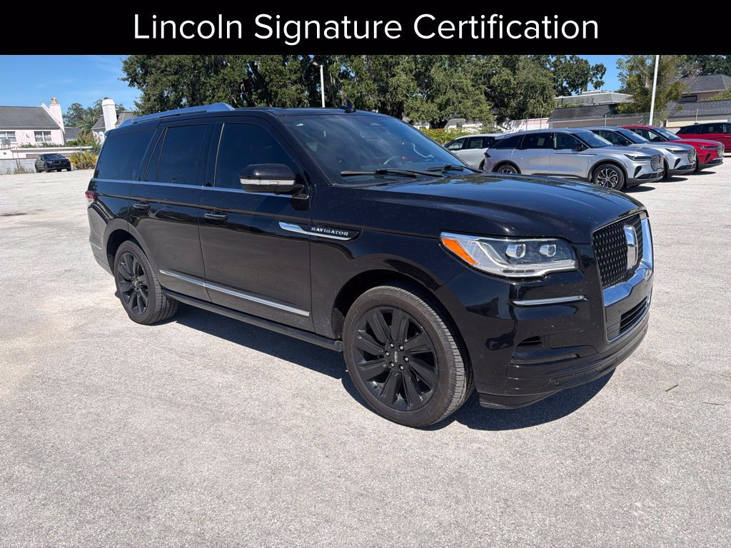 Used 2024 Lincoln Navigator Reserve AWD/4WD image 1