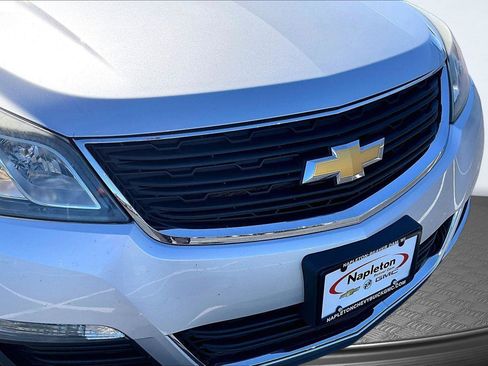 Used 2015 Chevrolet Traverse LS FWD image 30