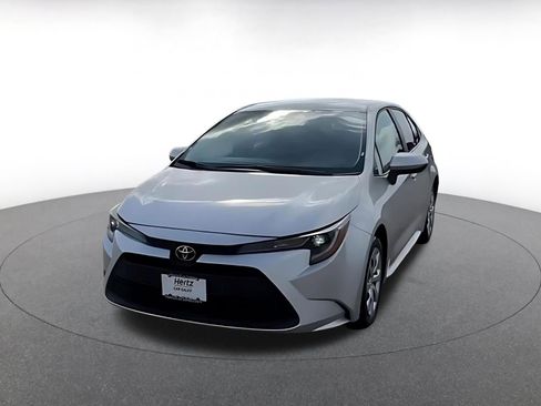 Used 2025 Toyota Corolla LE image 7