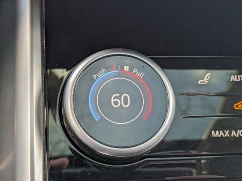 Used 2023 Land Rover Range Rover Long Wheelbase SE image 30