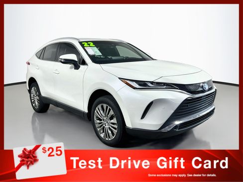 Used 2022 Toyota Venza XLE AWD/4WD image 1