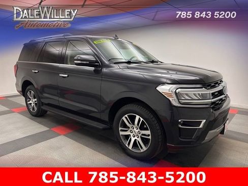 Used 2024 Ford Expedition Limited image 1
