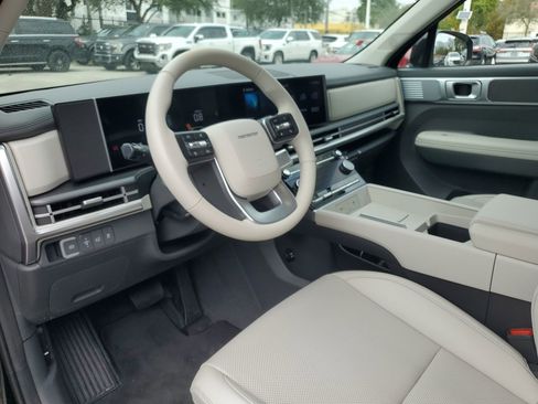 Used 2025 Hyundai Santa Fe SEL image 17