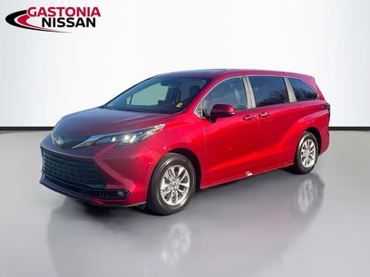 Used 2025 Toyota Sienna XLE