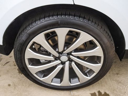 New 2025 Land Rover Range Rover SE image 13