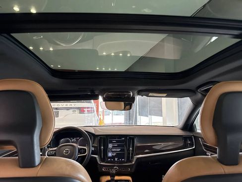Used 2018 Volvo S90 T5 Momentum w/ Convenience Package AWD/4WD image 32