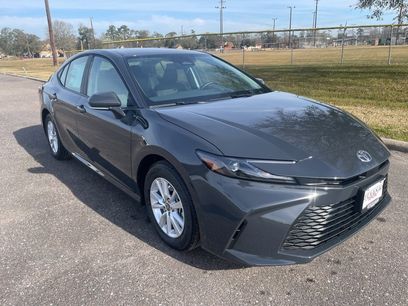New 2026 Toyota Camry LE w/ Convenience Package