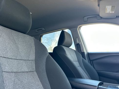 Certified 2025 Nissan Rogue SV image 18