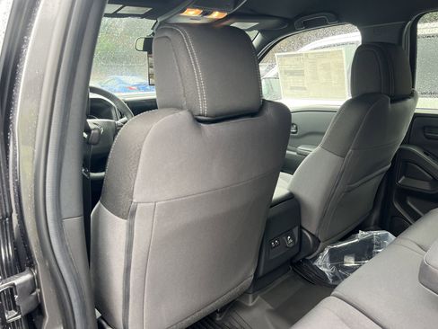 New 2026 Nissan Frontier SV w/ SV Convenience Package AWD/4WD image 18