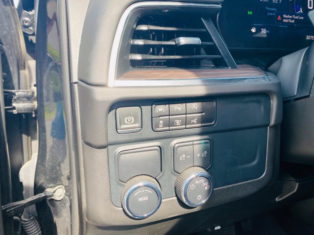 Used 2025 Chevrolet Tahoe LT RWD image 30