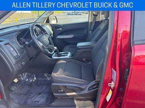 Used 2021 Chevrolet Colorado LT image 12