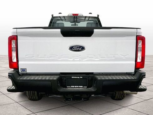 New 2026 Ford F250 XL w/ F-250 >10K GVWR Package image 4