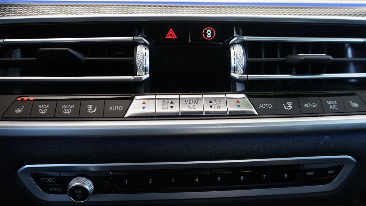 Used 2021 BMW X5 sDrive40i w/ M Sport Package RWD image 18