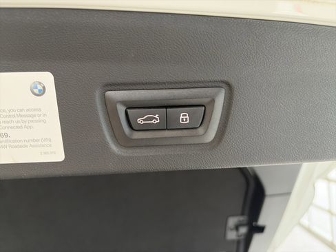 Used 2025 BMW i4 xDrive40i w/ M Sport Package image 16