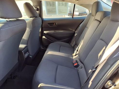 Used 2023 Toyota Corolla LE FWD image 17