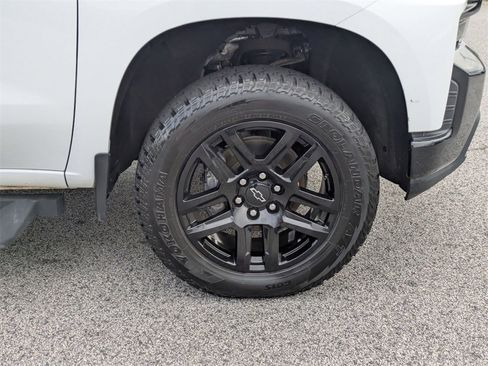 Used 2021 Chevrolet Silverado 1500 LT Trail Boss w/ Convenience Package II image 11