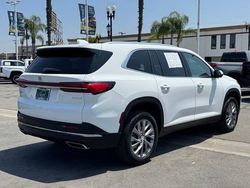 Certified 2025 Buick Enclave Preferred FWD image 6