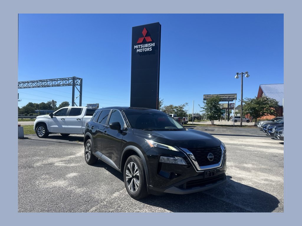 Used 2023 Nissan Rogue SV FWD image 1