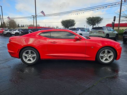 Used 2023 Chevrolet Camaro LT image 7