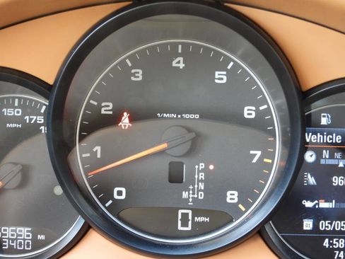 Used 2014 Porsche Panamera 4 AWD/4WD image 88