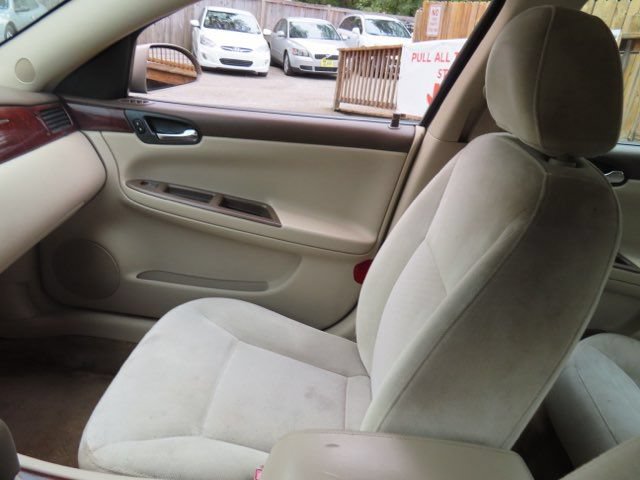 Used 2008 Chevrolet Impala LT FWD image 18