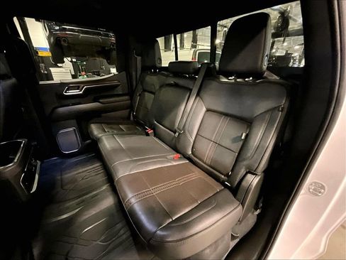Used 2024 Chevrolet Silverado 1500 High Country AWD/4WD image 15