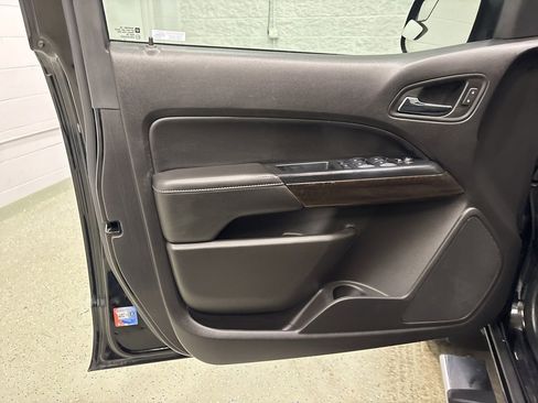 Used 2018 GMC Canyon SLT w/ Driver Alert Package image 15