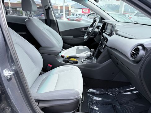 Used 2019 Hyundai Kona Limited AWD/4WD image 32