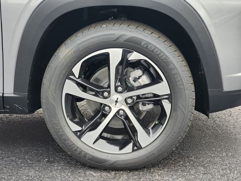 New 2026 Chevrolet Trax RS w/ Driver Confidence Package image 6