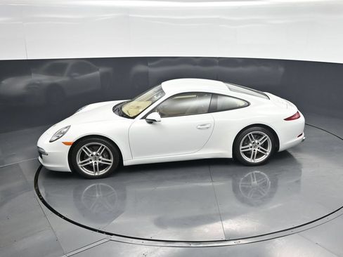 Used 2013 Porsche 911 Carrera RWD image 33