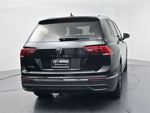 Used 2024 Volkswagen Tiguan SE FWD image 7