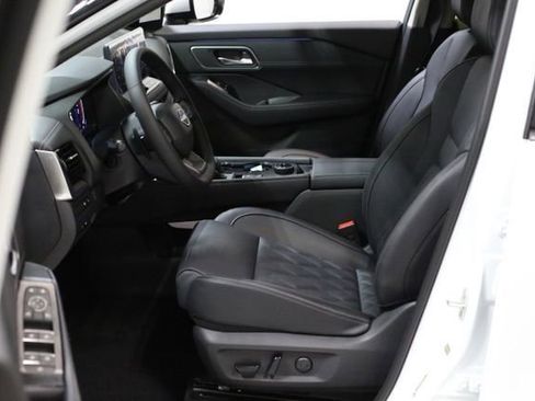 New 2026 Nissan Rogue Platinum w/ Platinum Premium Package image 7