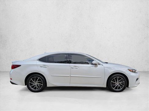 Used 2016 Lexus ES 350 image 4