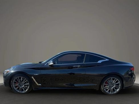 Used 2017 INFINITI Q60 Red Sport 400 AWD/4WD image 8