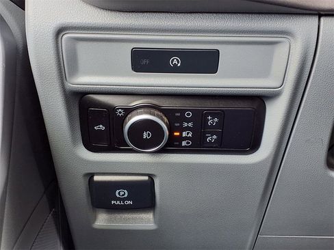 Used 2025 Ford F150 XLT w/ Equipment Group 301A Standard image 17