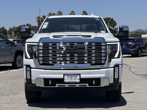 New 2026 GMC Sierra 2500 Denali w/ Denali Reserve Package AWD/4WD image 2