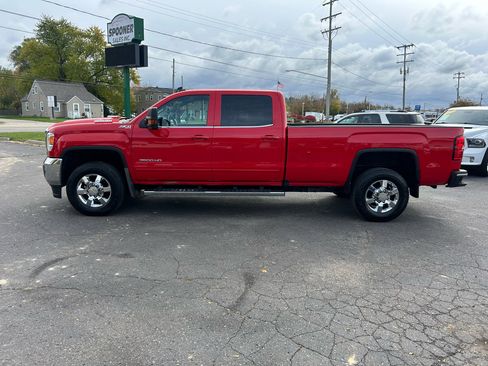 Used 2018 GMC Sierra 3500 SLE image 2