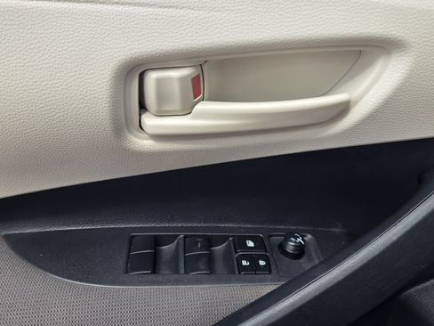 Certified 2025 Toyota Corolla LE FWD image 12