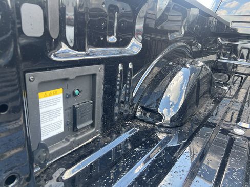 New 2025 Ford F150 Lariat w/ Equipment Group 501A Mid image 28