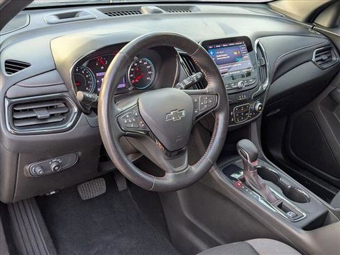 Used 2022 Chevrolet Equinox RS w/ Infotainment Package FWD image 10
