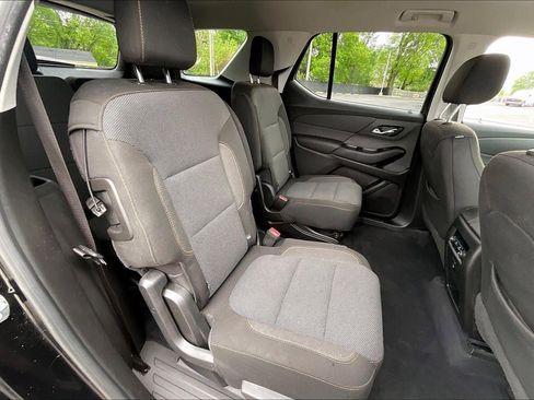 Used 2018 Chevrolet Traverse LT FWD image 24