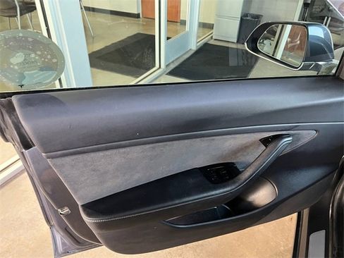 Used 2019 Tesla Model 3 Long Range image 15