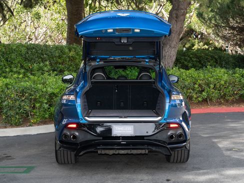 Used 2023 Aston Martin DBX 707 AWD/4WD image 7