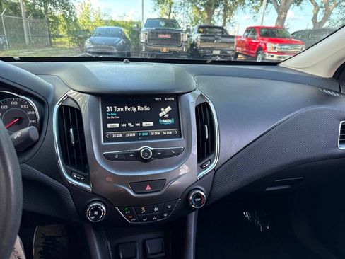 Used 2016 Chevrolet Cruze LT FWD image 35