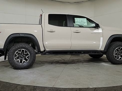 New 2026 Chevrolet Colorado ZR2 w/ LPO, Utility Wall Package image 8
