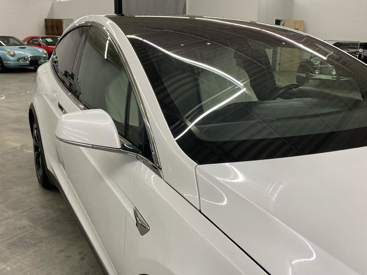 Used 2018 Tesla Model X 75D AWD/4WD image 5