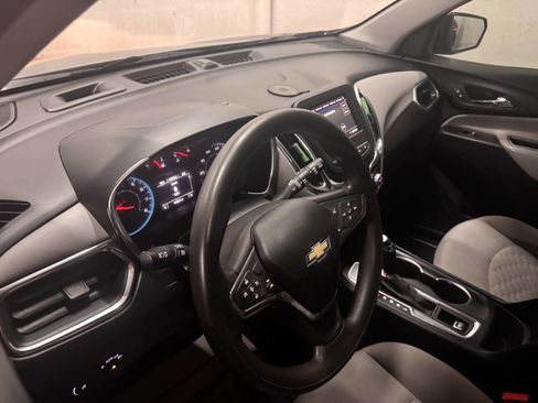 Used 2020 Chevrolet Equinox LS w/ LS Convenience Package image 11